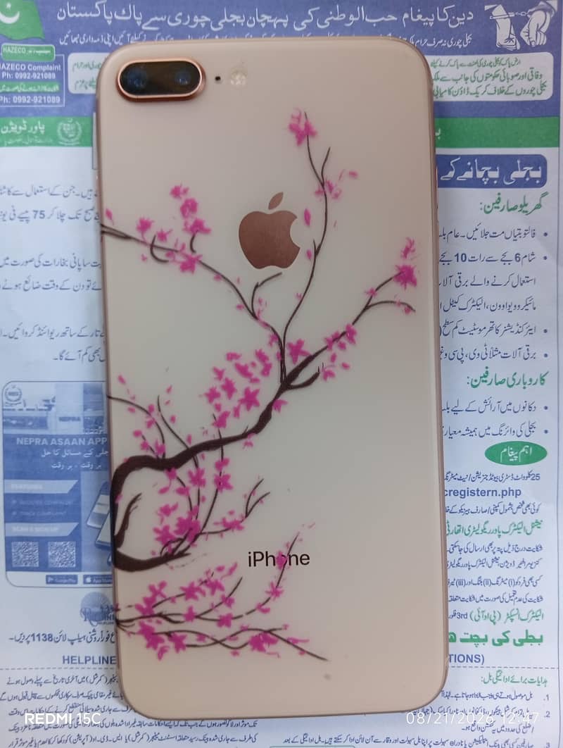 Apple iPhone 8 Plus 0