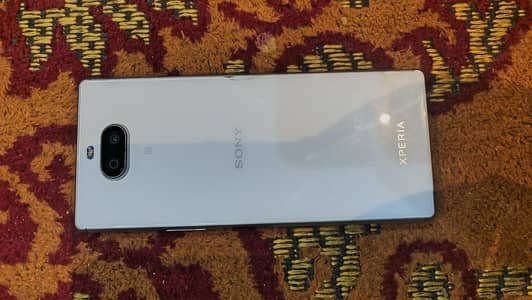 Sony Xperia 8