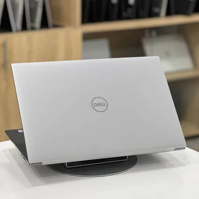 Dell Precision (XPS) 5550 i7-10th H 4GB NVIDIA Graphic Card 16GB 256GB
