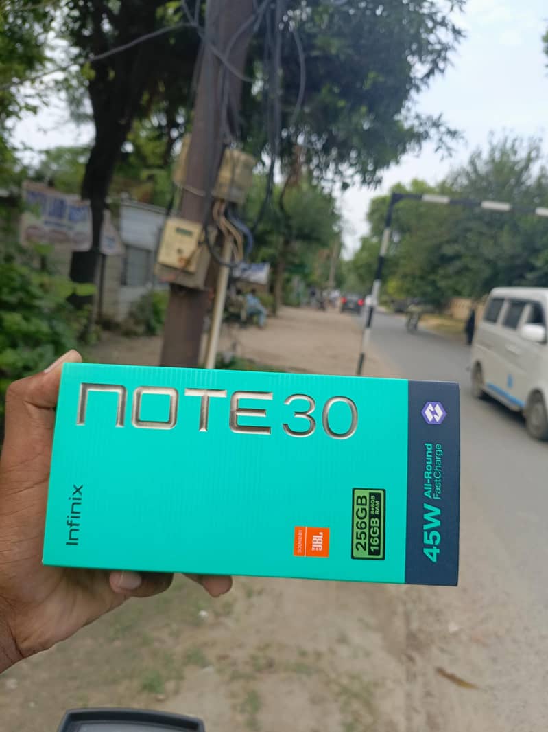 Infinix Note 30 1