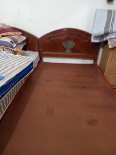 bed with mTTRES