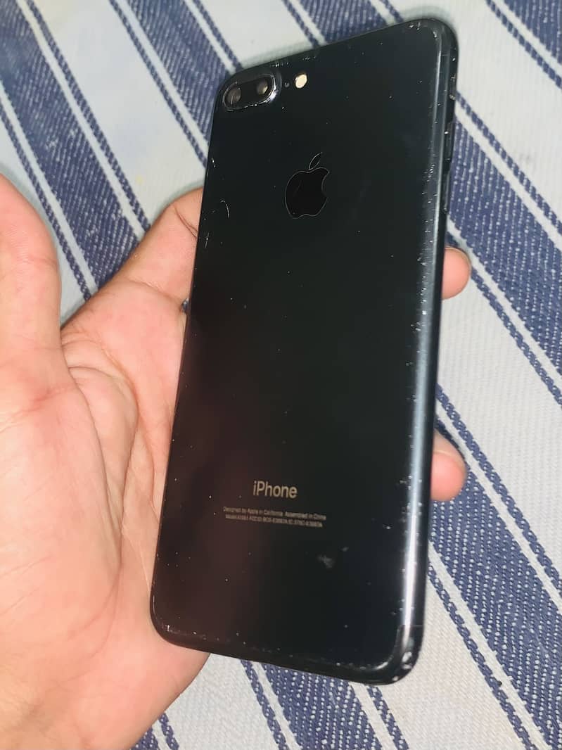 Apple iPhone 7 Plus 1