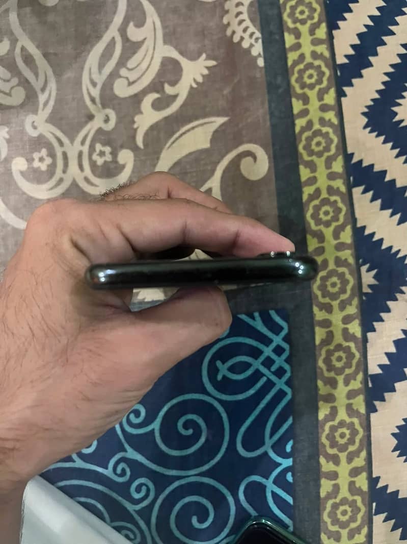 Apple iPhone X 5