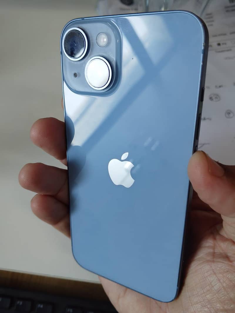 Apple iPhone 15 Pro Max 0