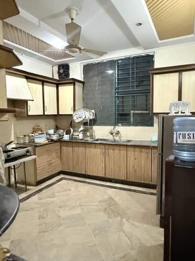 Furnished office opposite to emporium