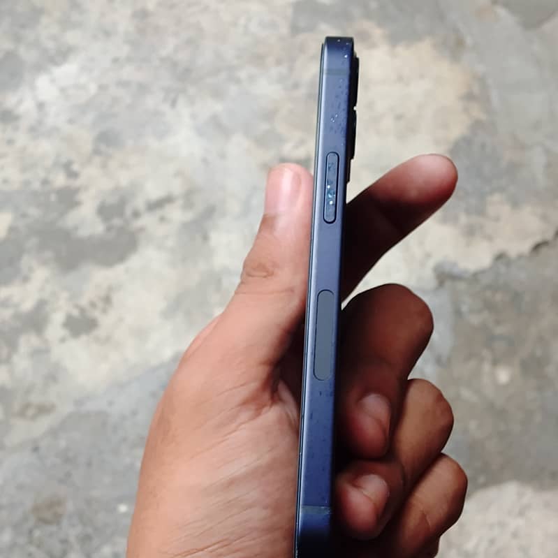 Apple iPhone 12 mini 2