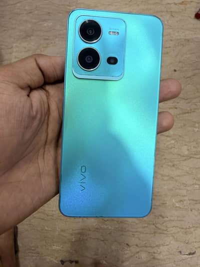 Vivo V25