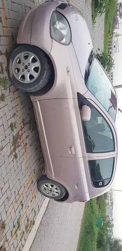 Toyota Vitz 2001
