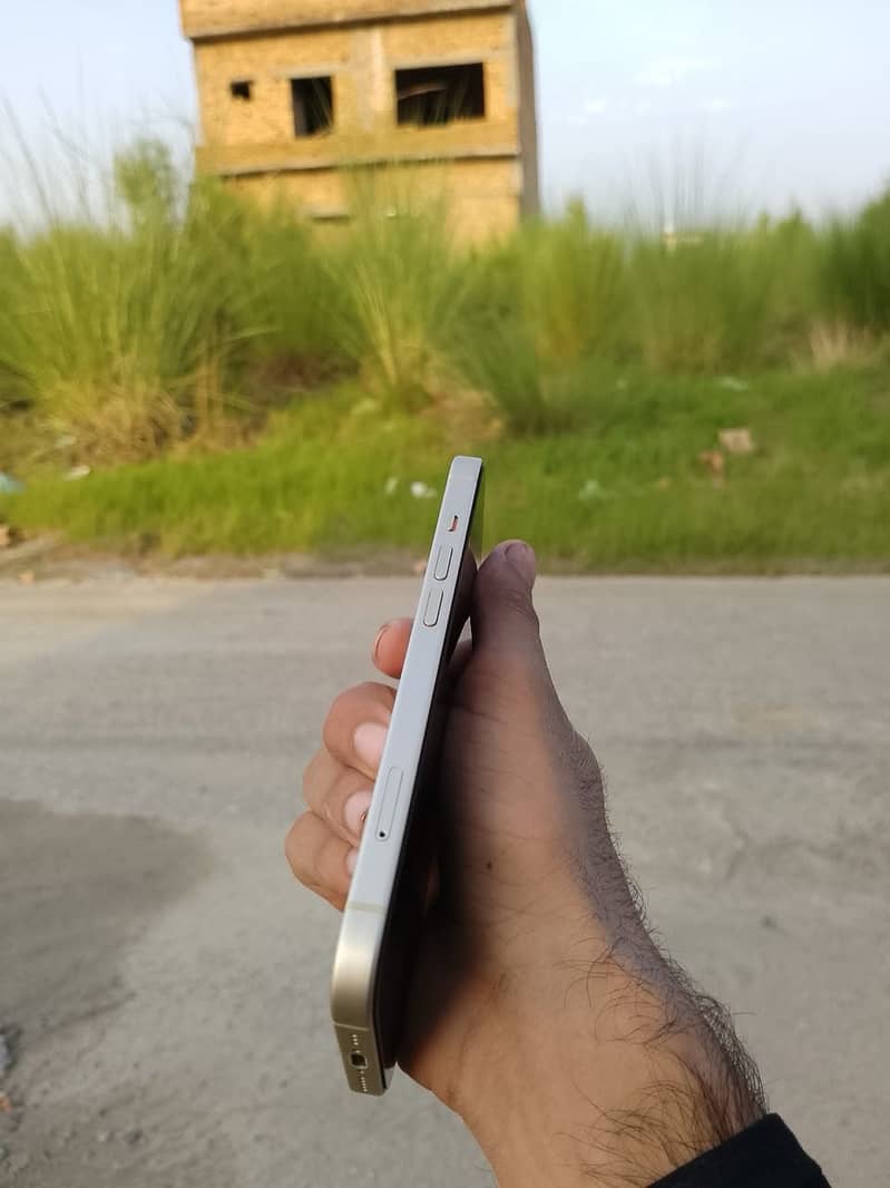Apple iPhone 15 1