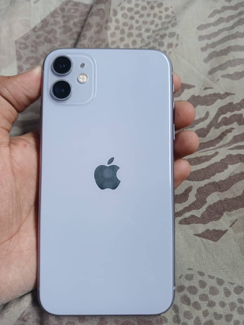 Apple iPhone 11 4