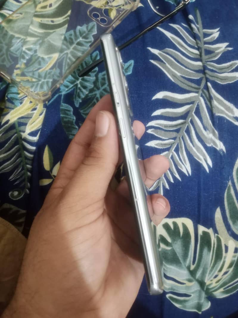 One Plus 9 pro 5g 6