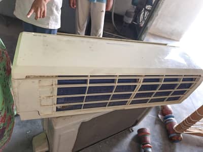 mistubshi electric 1.5 ton  100 percent original never repair