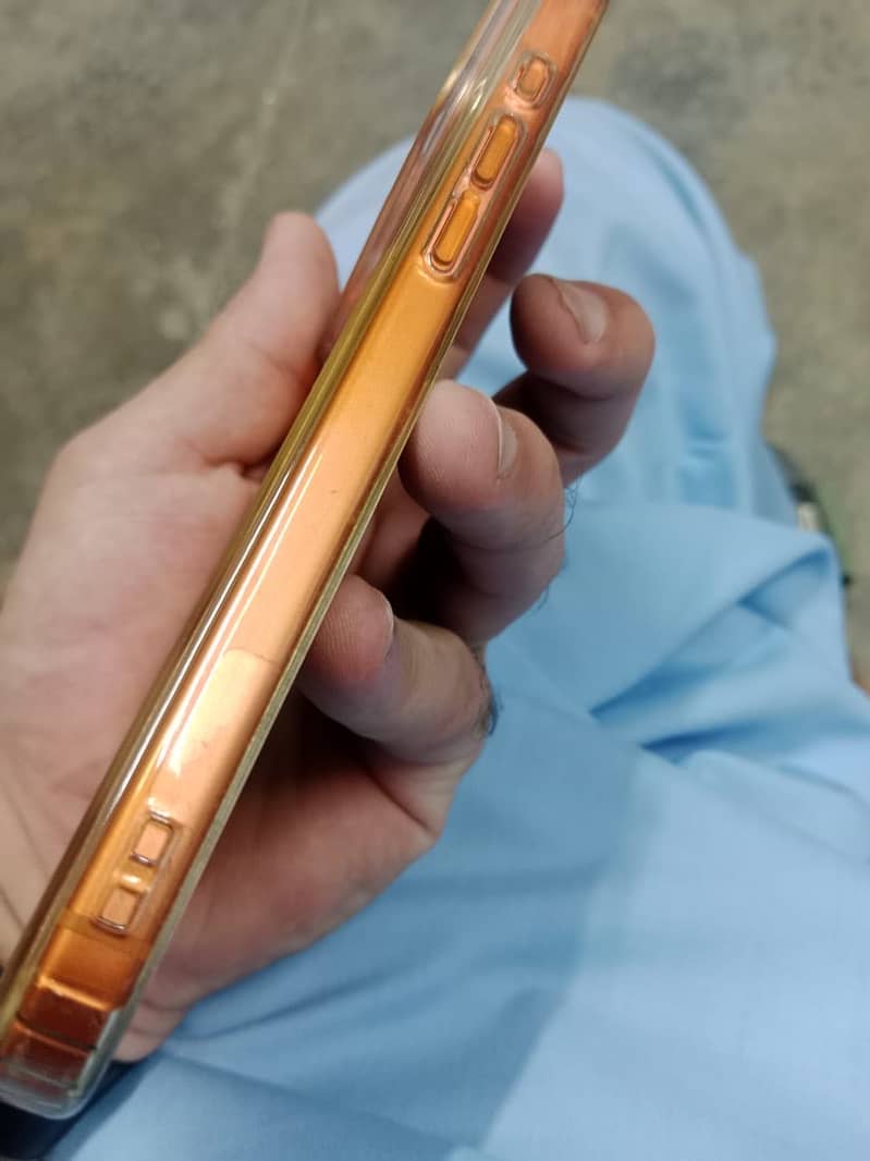 Apple iPhone 17 Pro Max 1