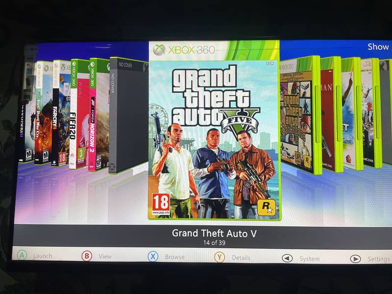 XBOX 360 S CONSOLE WITH 2 CONTROLLERS 7