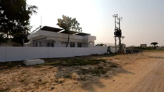 600 Sq. Yd West Open Prime Plot For Sale In Gulshan-E-Meehran, Block 2D