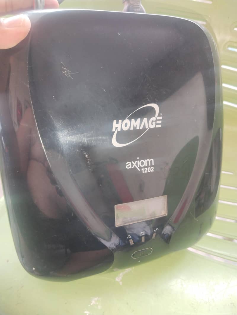 Homage ups 0