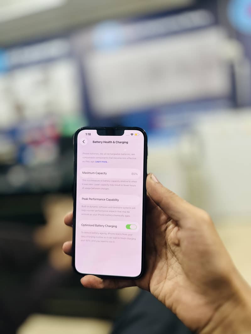 Apple iPhone 13 128gb 10/10 condition 7