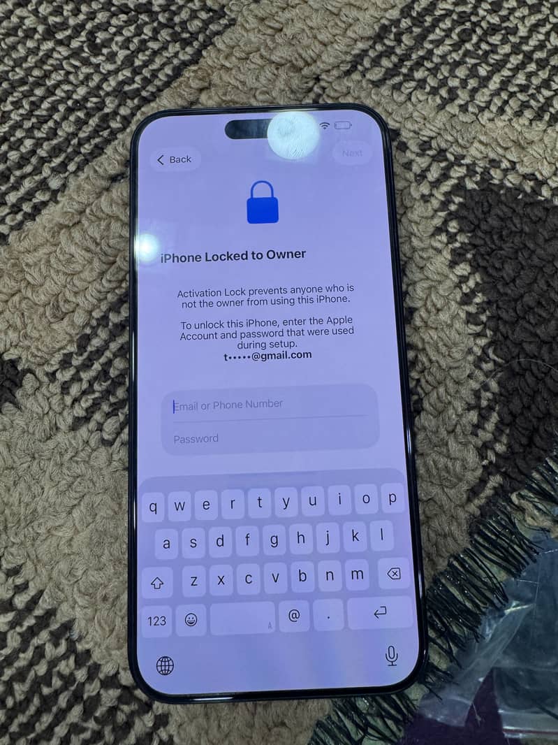 Apple iPhone 15 Pro Max 2