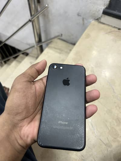Apple iPhone 7