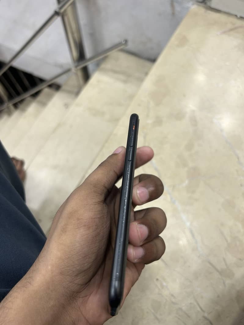 Apple iPhone 7 1