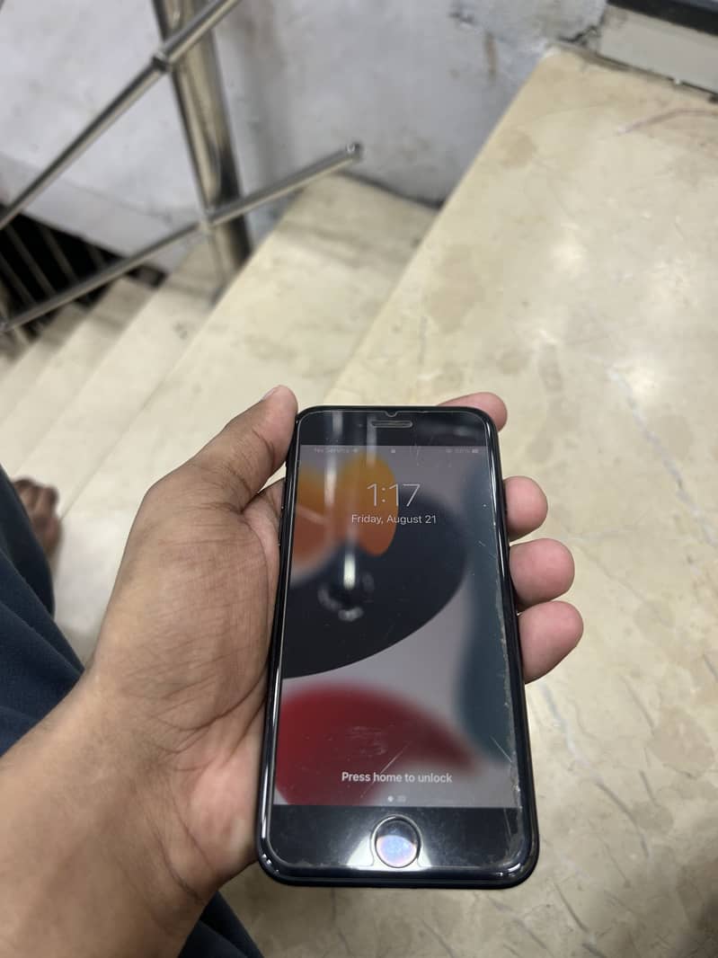 Apple iPhone 7 5