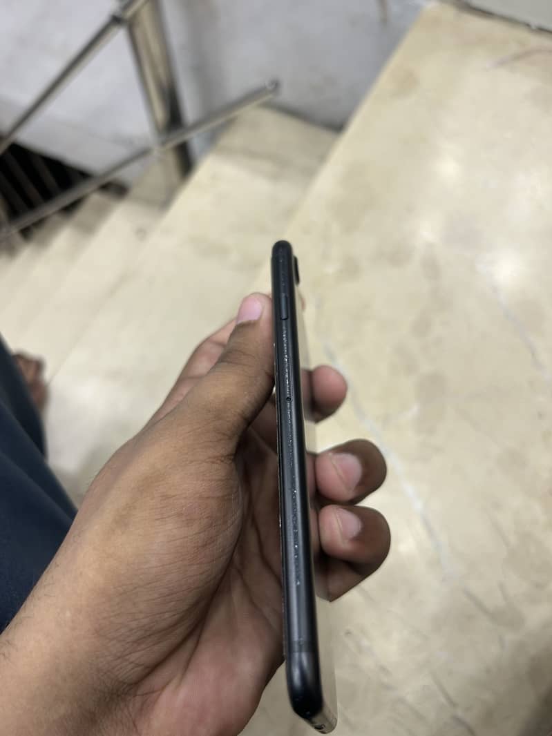 Apple iPhone 7 6