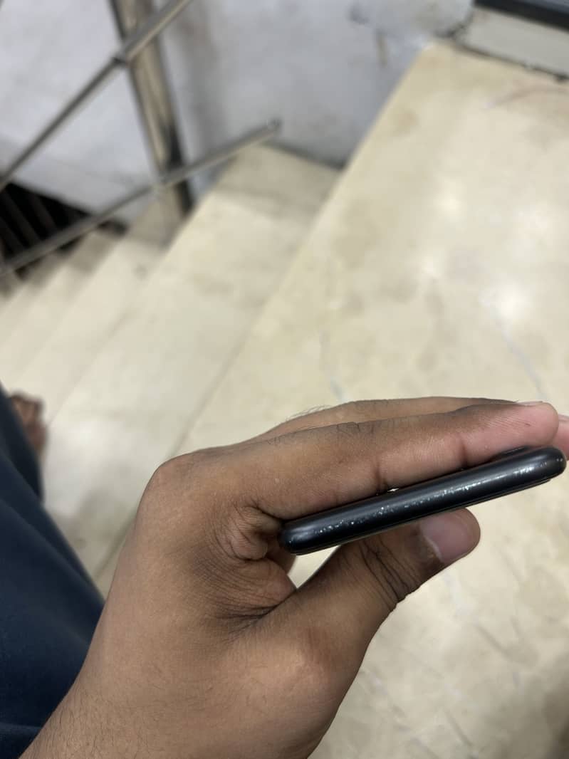 Apple iPhone 7 7