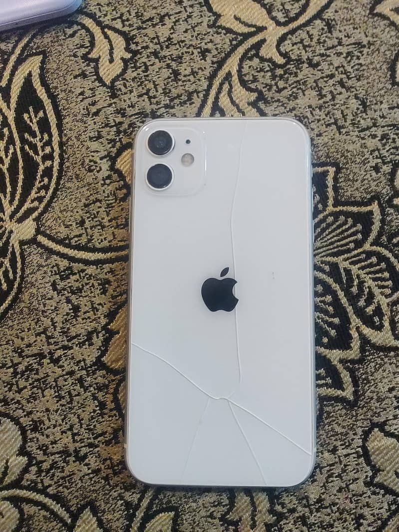 Apple iPhone 11 0