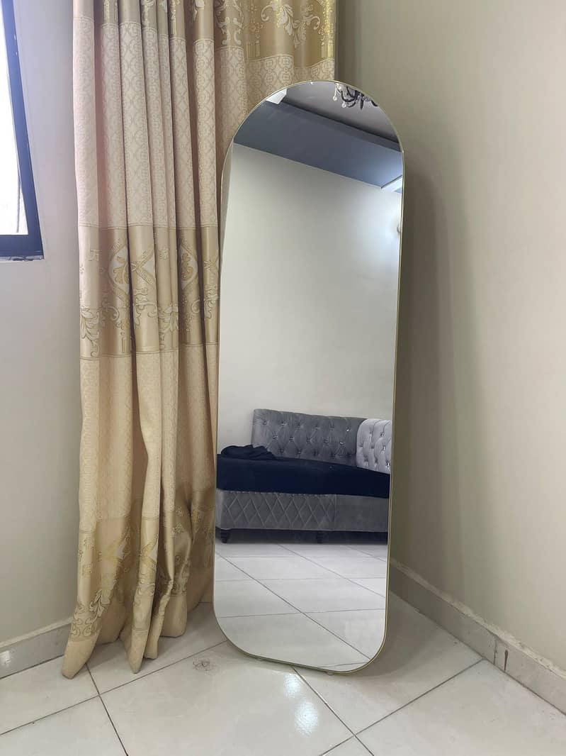 Standing mirror 3