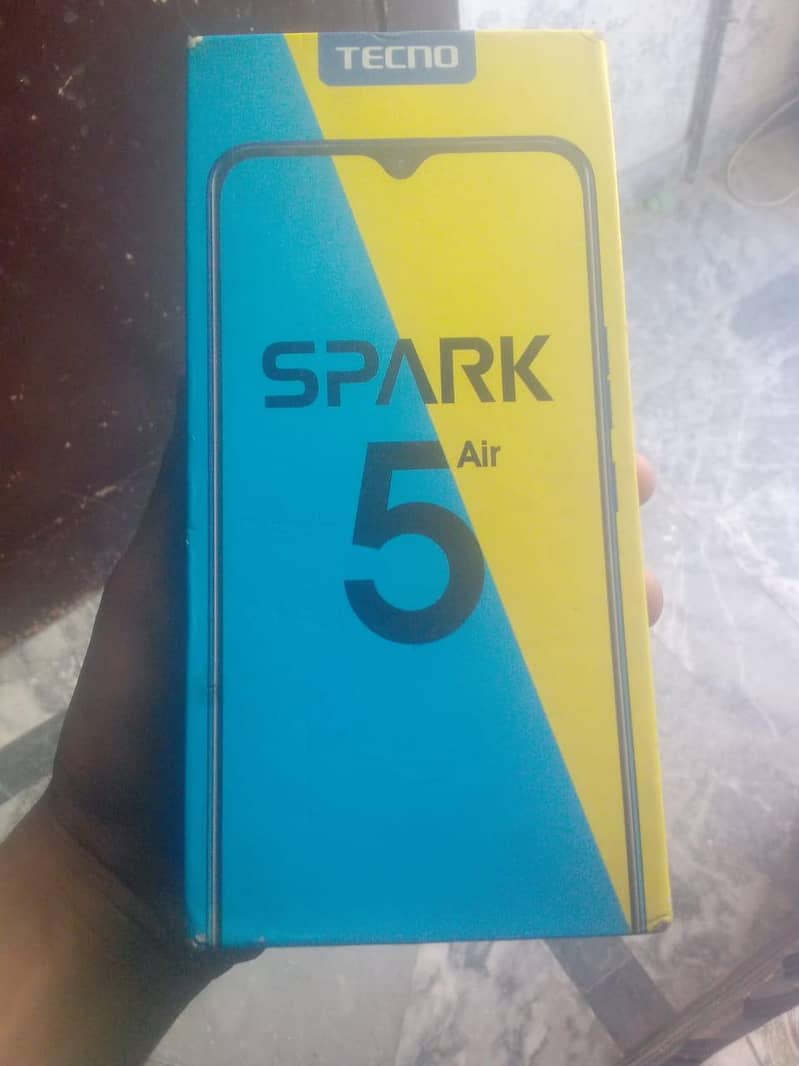 Tecno Spark 5 9