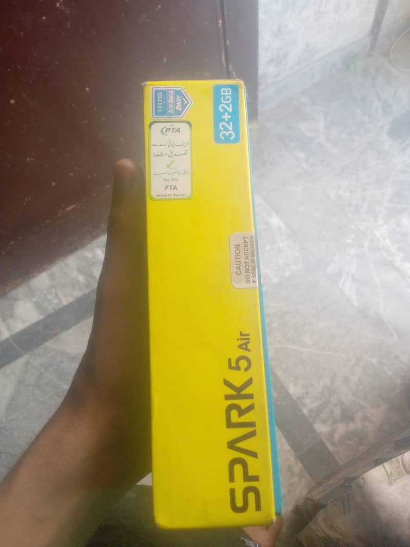 Tecno Spark 5 10