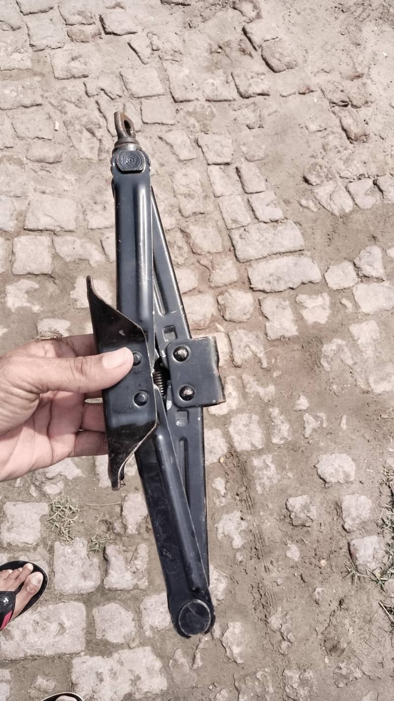 car jack 1