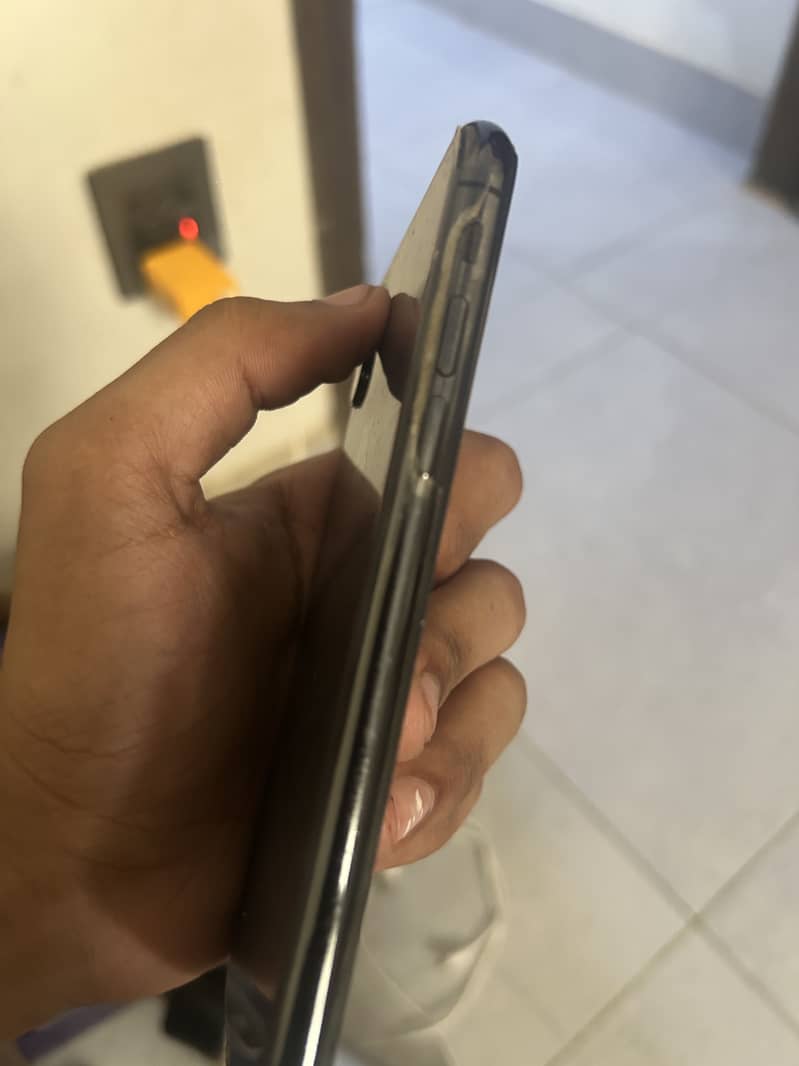 Apple iPhone X (FU) 9