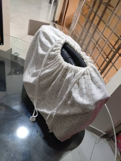 HUB LEATHER LAPTOP BAGS