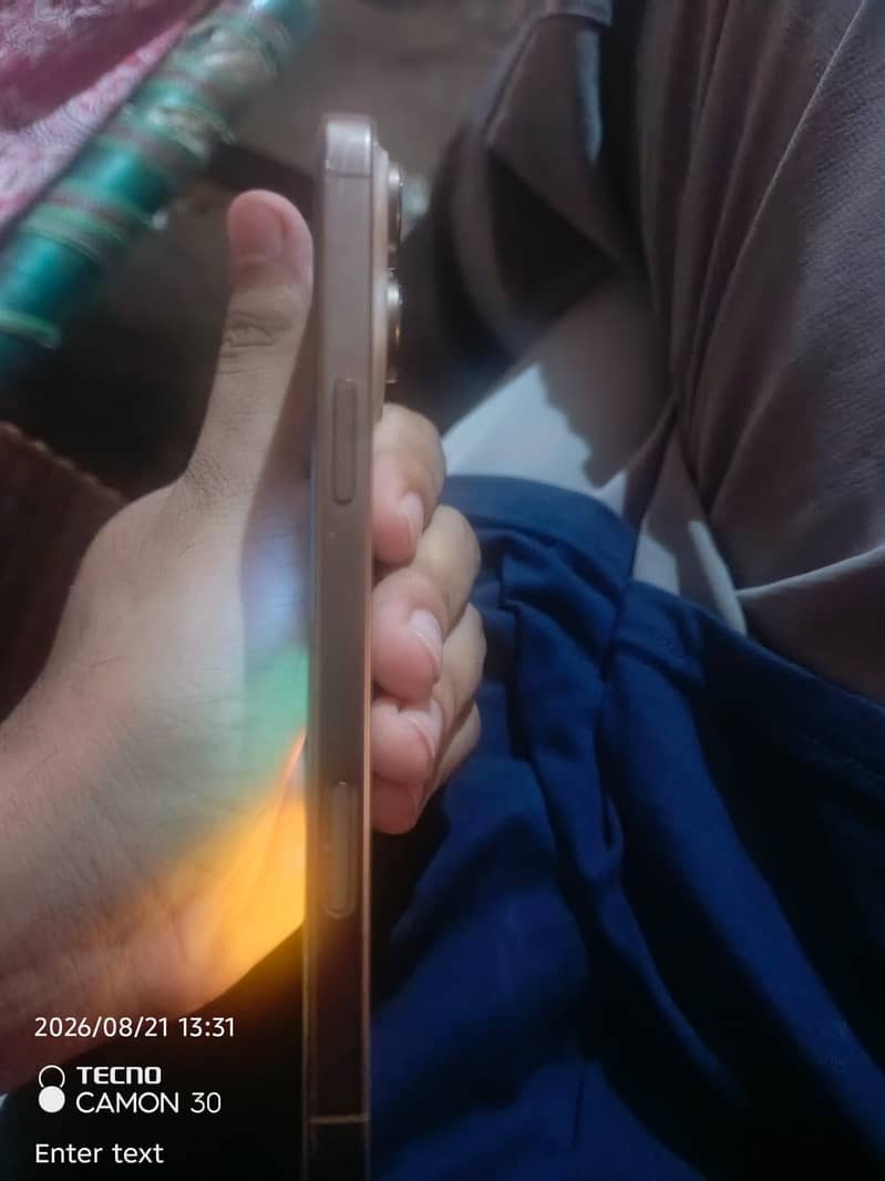 Apple iPhone 16 Pro Max 5