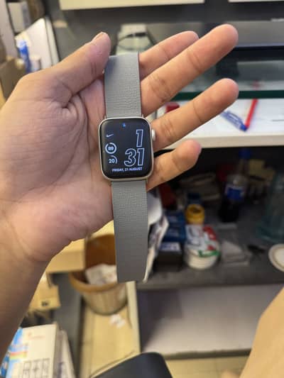 apple watch se 40mm silver