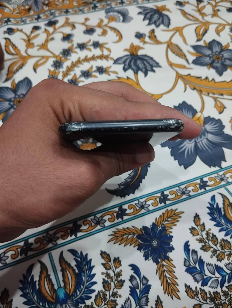 Apple iPhone 7 4