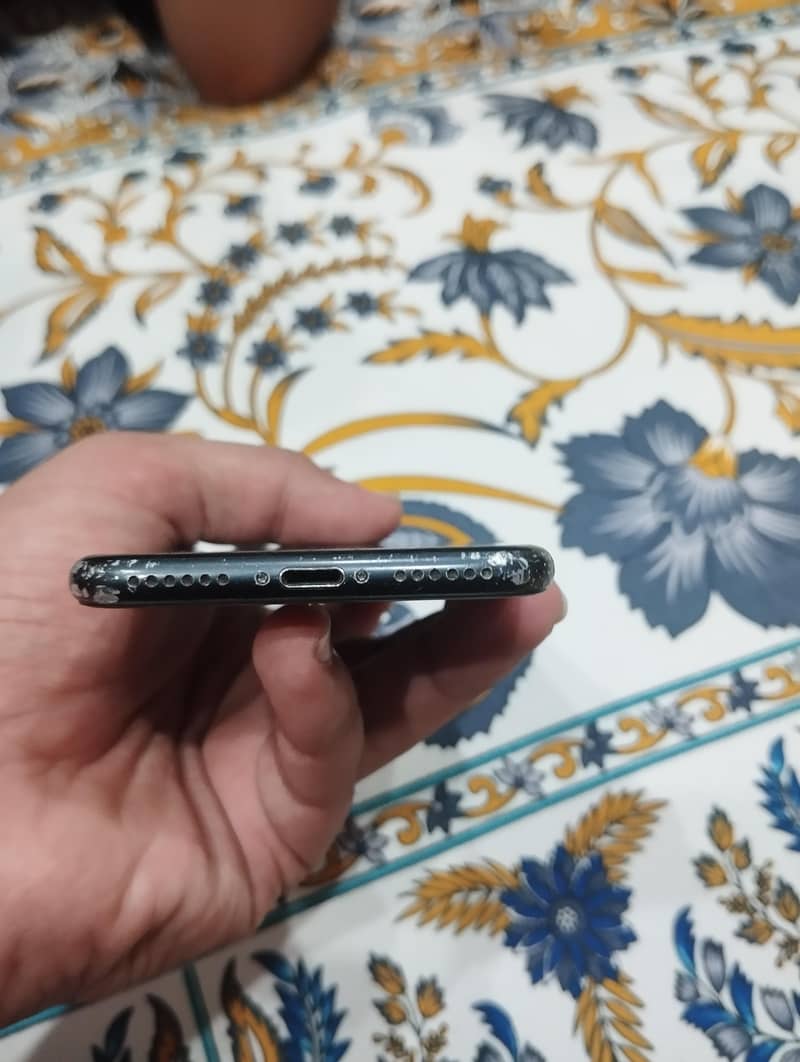 Apple iPhone 7 5