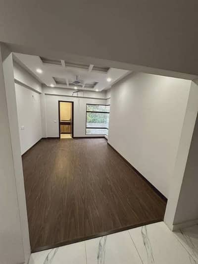 Clifton 3 Bedroom Apartment For Rent