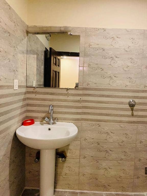Upper Portion For Rent 4