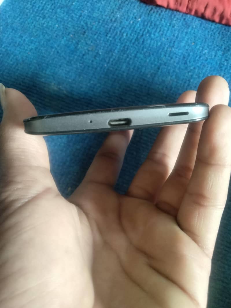 aquos zero 801 2