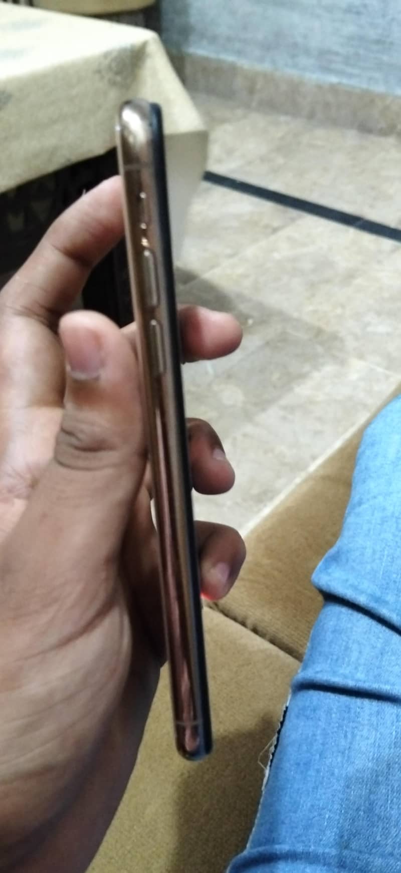 Apple iPhone XS 1