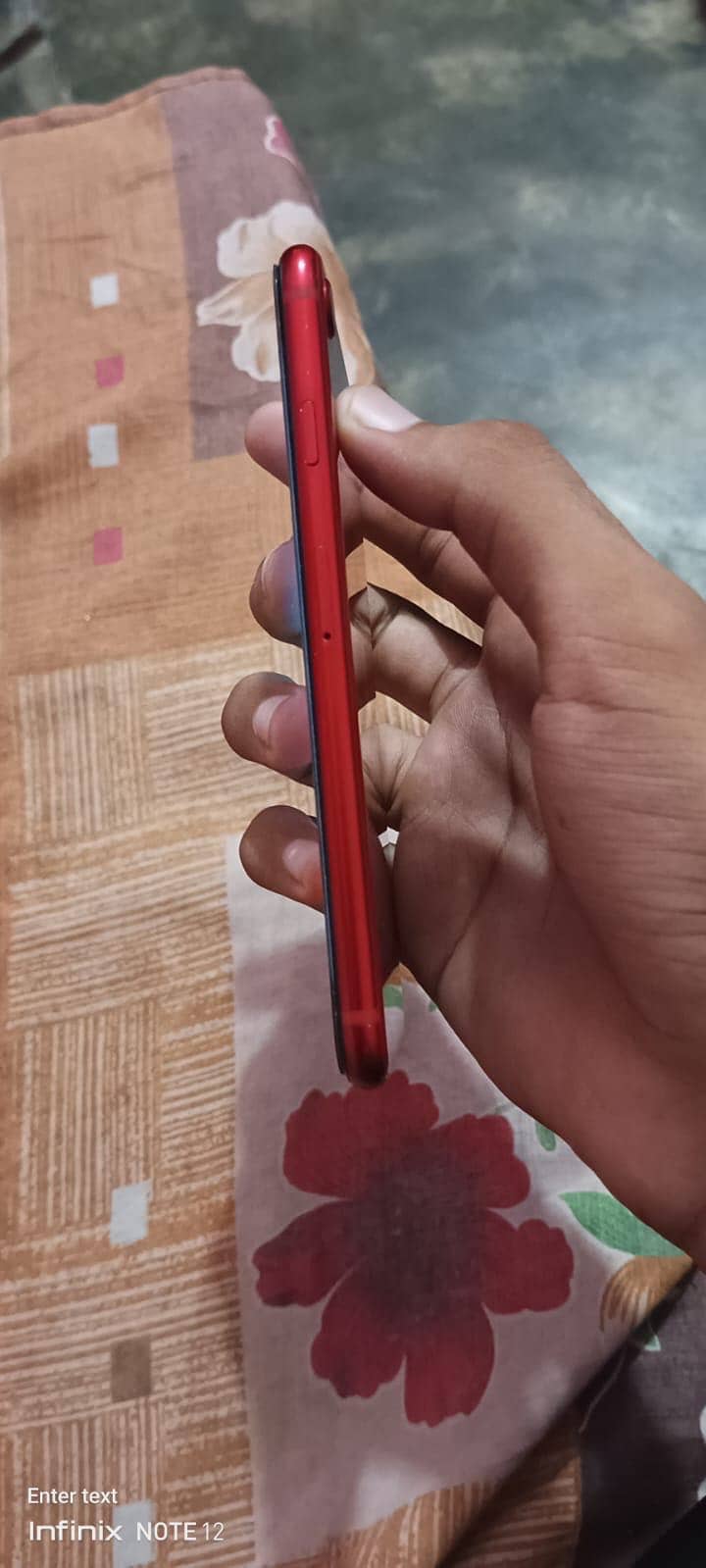 Apple iPhone SE 4