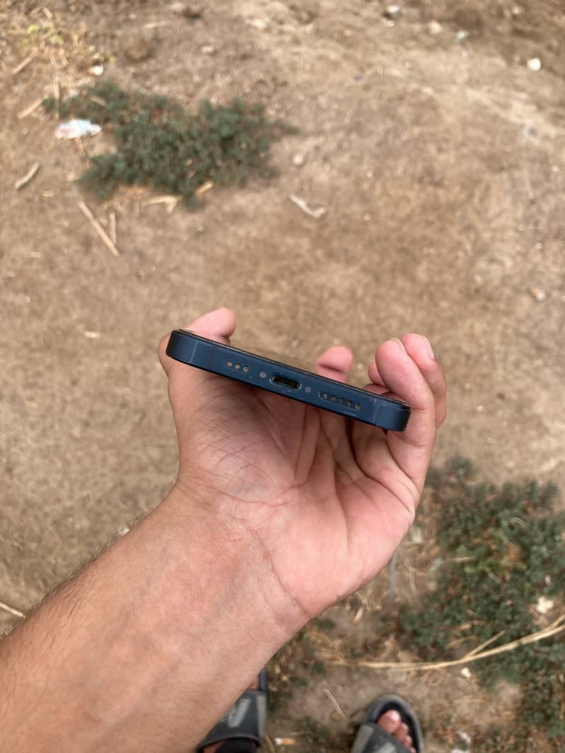 Apple iPhone 13 3