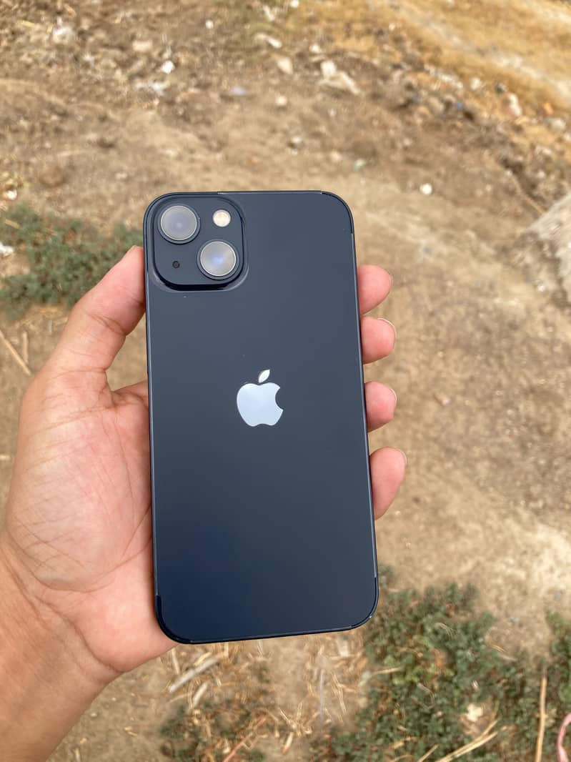 Apple iPhone 13 7