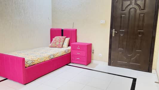 Almost new Beautiful pink bed with side table for Sale