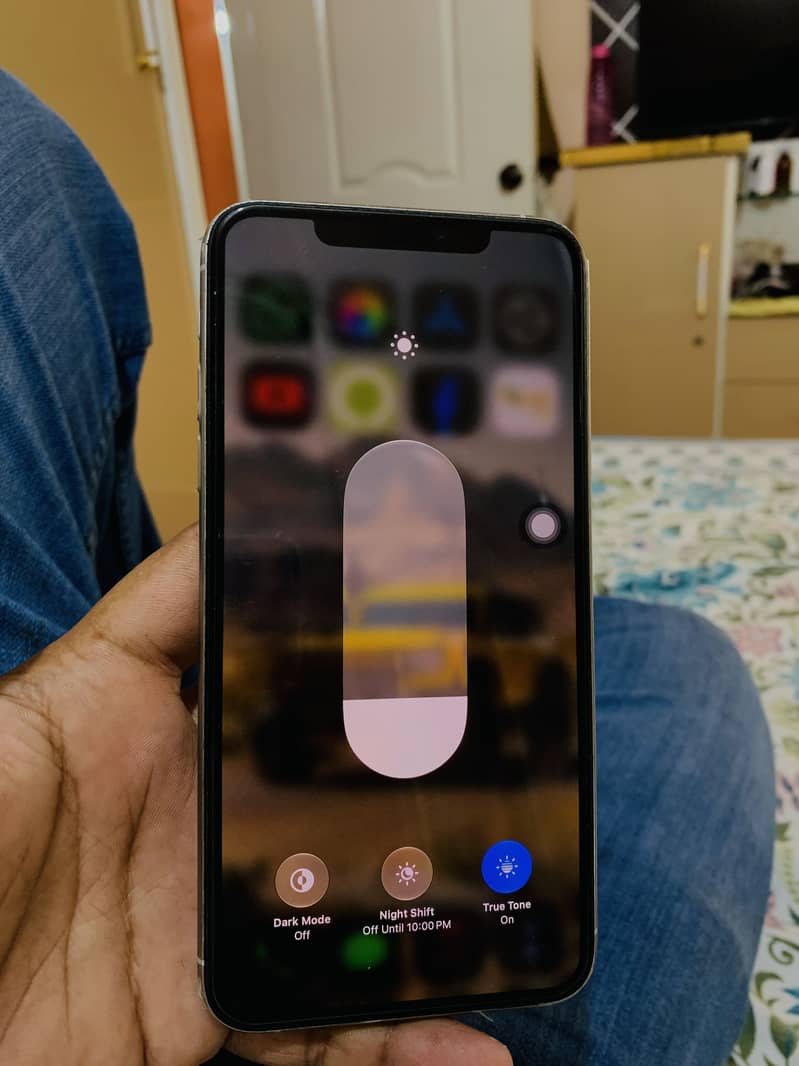 Apple iPhone 11 Pro Max 5