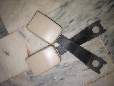 unevarsal seat belt buckle