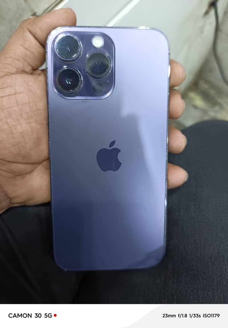 Apple iPhone 14 Pro Max 1