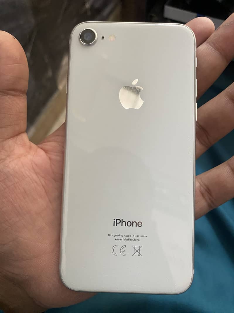 Apple iPhone 8 1